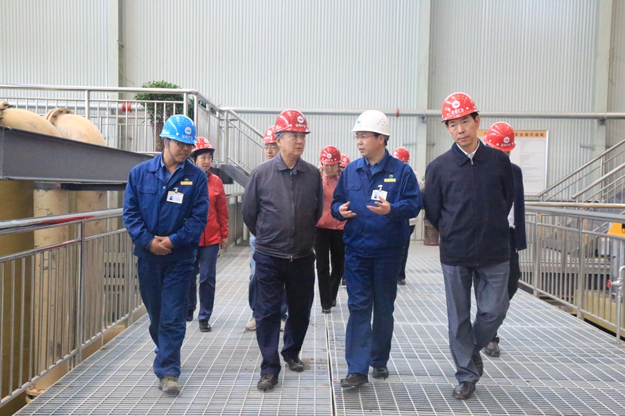 20-2016年5月，國家水利部原副部長朱登銓一行蒞臨金徽股份調(diào)研項目建設工作。.jpg