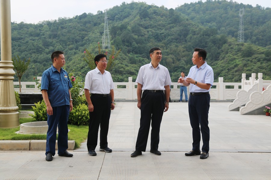 24-2018年8月，全省綠色礦山建設現(xiàn)場會在金徽股份召開，時任副省長李斌出席會議并做重要講話。.jpg