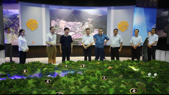 省人大常委會(huì)黨組書記、副主任王璽玉一行蒞臨金徽股份視察項(xiàng)目建設(shè)工作